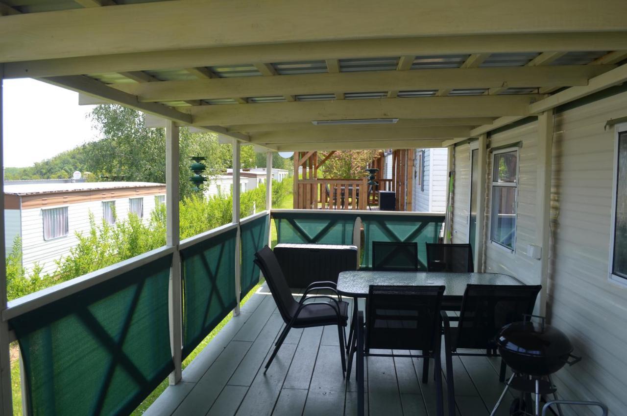 Hotel Mobilheim 16 a 17 - Výrovická přehrada Výr Vyrovice Esterno foto